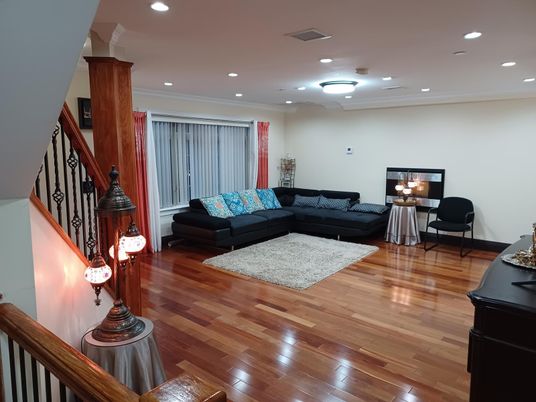 Interior, Living room, Recessed Lighting, Wood Texture Flooring