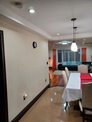 Interior, Pendant Lights, Recessed Lighting, Wood Texture Flooring