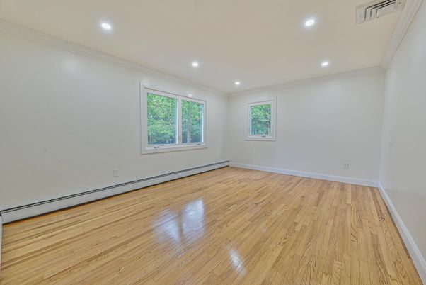 Empty room, Interior, Recessed Lighting, Wood Texture Flooring