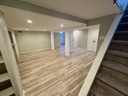 Empty room, Interior, Recessed Lighting, Wood Texture Flooring