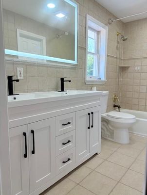 Bathroom, Interior, Recessed Lighting
