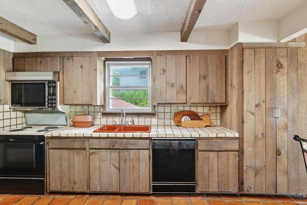 Interior, Kitchen, Tile Countertops