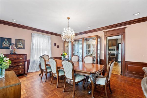 Chandelier, Dining room, Interior, Recessed Lighting, Wood Texture Flooring