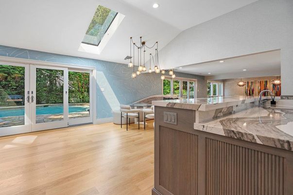Dining room, Interior, Kitchen, Pendant Lights, Recessed Lighting, Wood Texture Flooring
