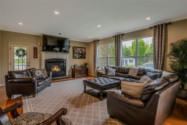 Fireplace, Interior, Living room, Recessed Lighting