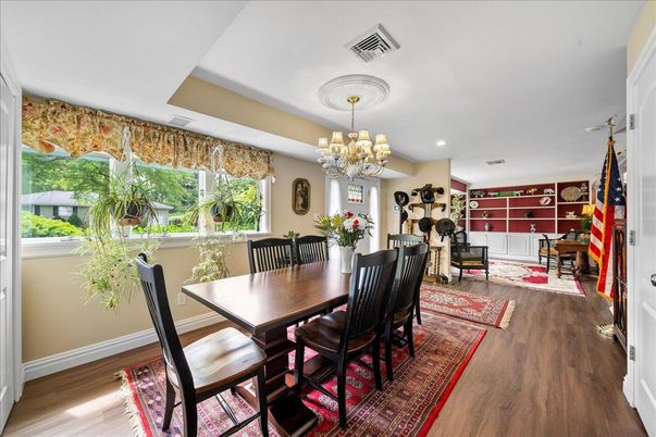 Chandelier, Dining room, Interior, Recessed Lighting, Wood Texture Flooring