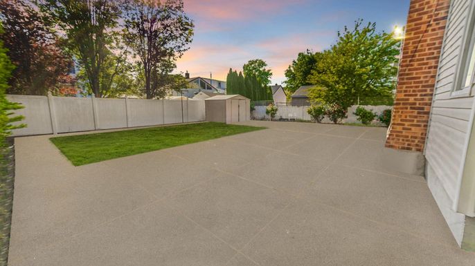 Backyard, Exterior