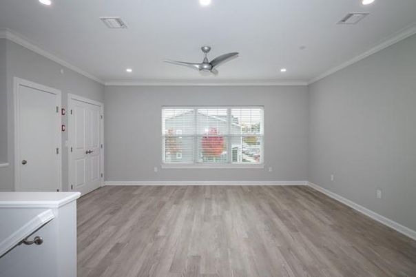 Empty room, Interior, Recessed Lighting, Wood Texture Flooring