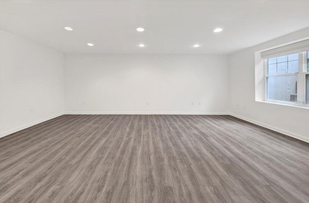Empty room, Interior, Recessed Lighting, Wood Texture Flooring