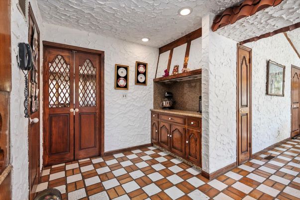Interior, Recessed Lighting