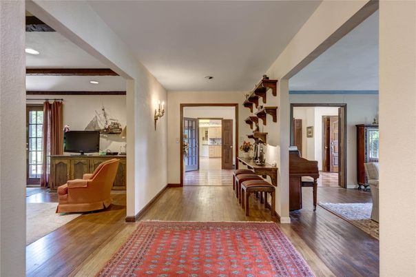 Dining room, Interior, Recessed Lighting, Wood Texture Flooring