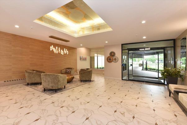 Interior, Living room, Marble, Pendant Lights, Recessed Lighting, Wooden Walls