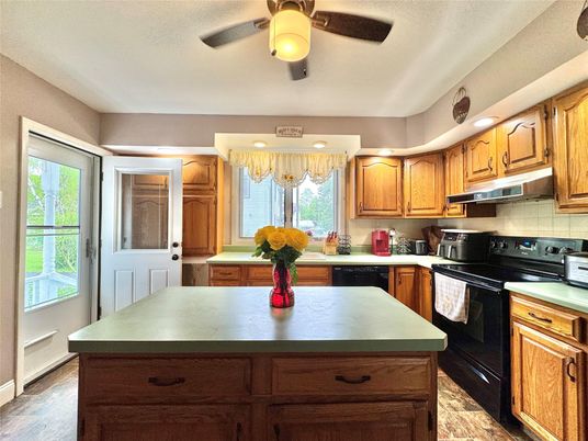Interior, Kitchen, Recessed Lighting