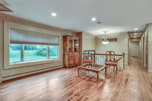Interior, Pendant Lights, Recessed Lighting, Wood Texture Flooring