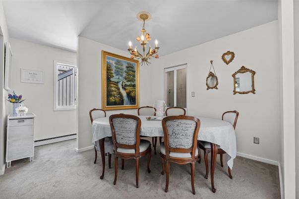 Chandelier, Dining room, Interior
