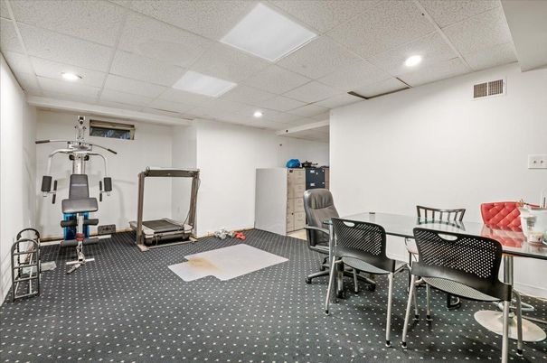 Dining room, Fitness Equipment, Interior, Recessed Lighting