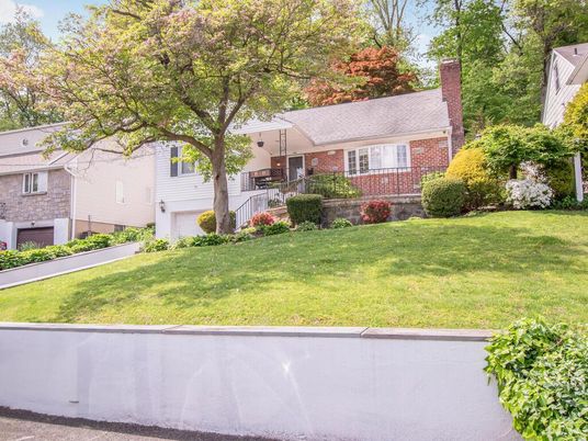 Attached, Backyard, Exterior, Facade, Brick Facade, Cape Cod