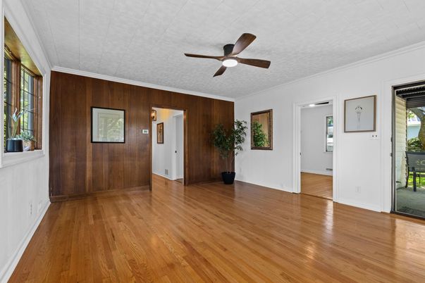 Empty room, Interior, Wood Texture Flooring, Wooden Walls
