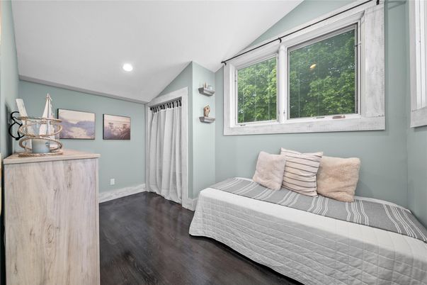 Bedroom, Interior, Recessed Lighting, Wood Texture Flooring