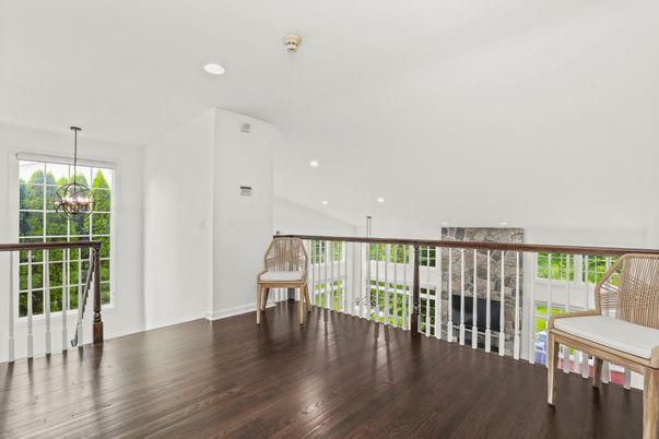 Interior, Pendant Lights, Recessed Lighting, Wood Texture Flooring