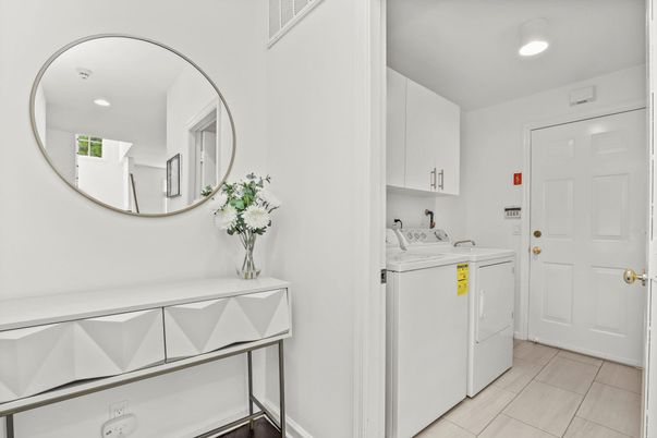 Interior, Recessed Lighting, Washer