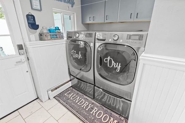 Interior, Washer