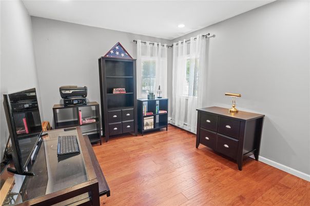 Home Office, Interior, Recessed Lighting, Wood Texture Flooring