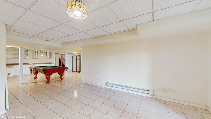Billiard Table, Game Room, Interior