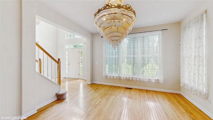 Chandelier, Interior, Wood Texture Flooring
