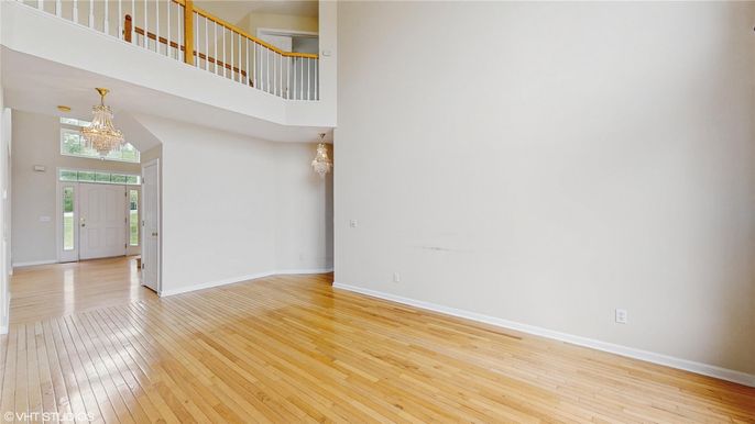 Chandelier, Interior, Wood Texture Flooring