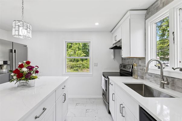 Interior, Kitchen, Marble, Pendant Lights, Recessed Lighting