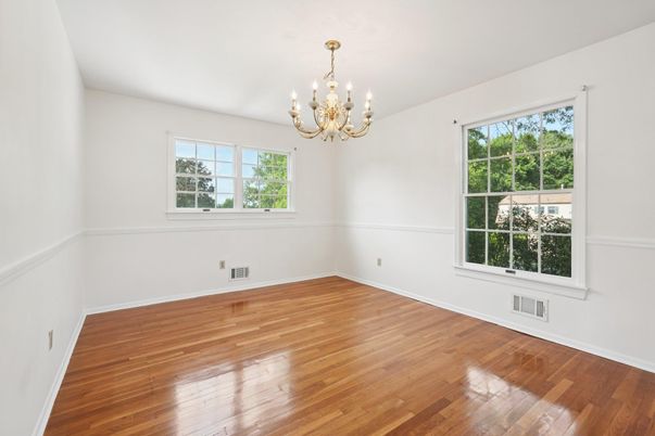 Chandelier, Empty room, Interior, Wood Texture Flooring