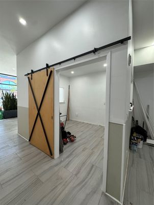 Fitness Equipment, Interior, Recessed Lighting, Wood Texture Flooring