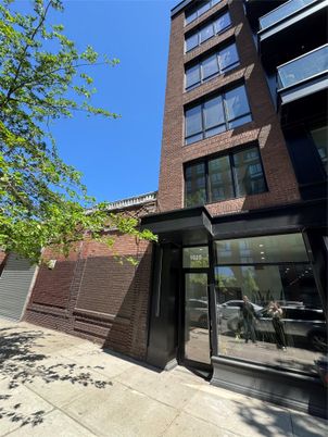 Exterior, Facade, Brick Facade, Rowhouse
