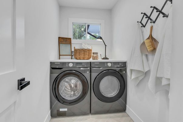 Interior, Washer