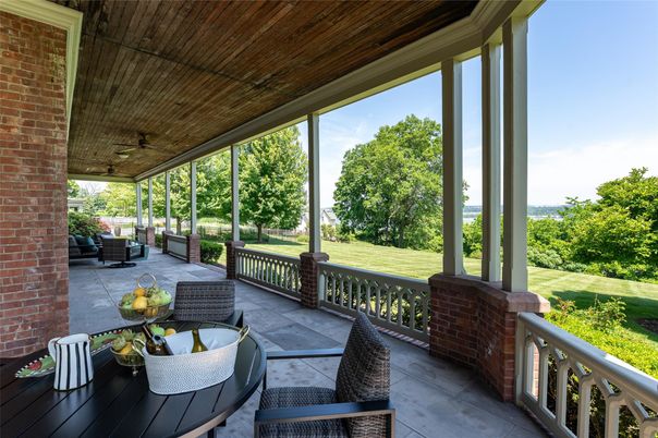 Exterior, Interior, Stone Walls, Sun Room