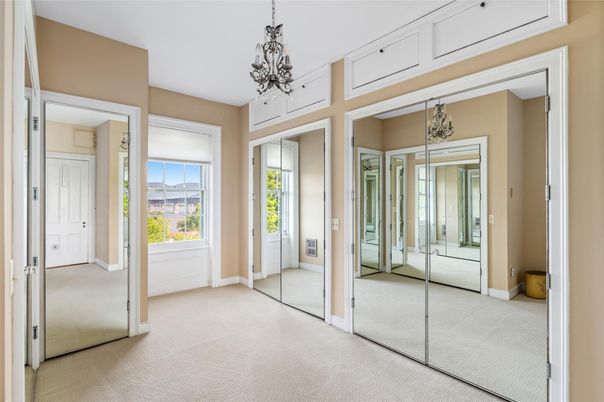 Chandelier, Empty room, Interior