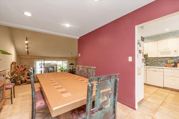 Dining room, Interior, Kitchen, Recessed Lighting