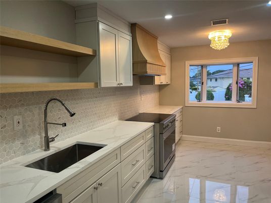 Interior, Kitchen, Marble, Recessed Lighting