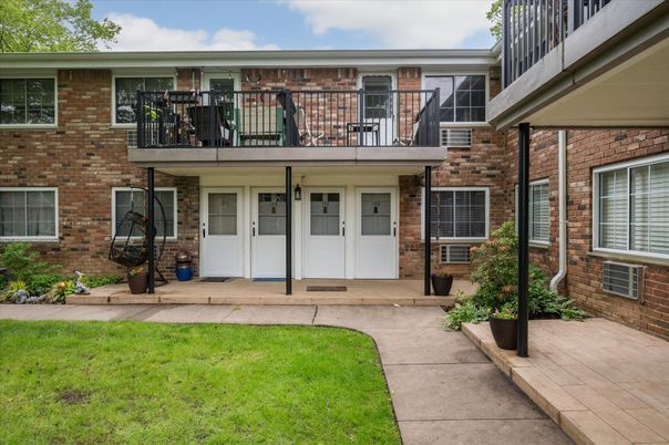 Exterior, Facade, Brick Facade, Raised Ranch
