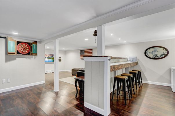 Interior, Recessed Lighting, Wood Texture Flooring
