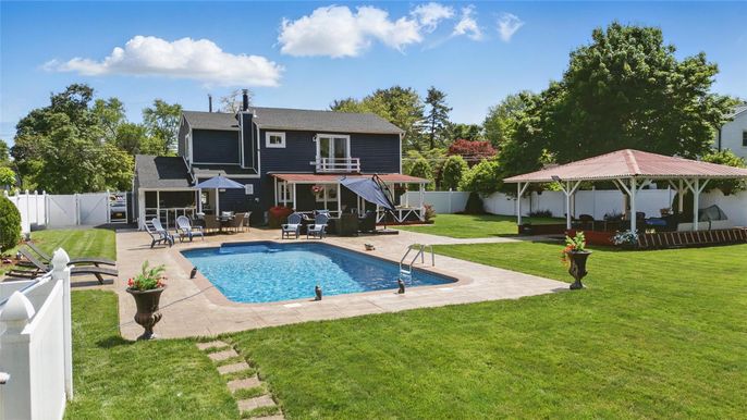Backyard, Exterior, Pool