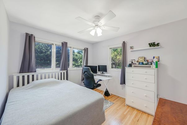 Bedroom, Home Office, Interior, Wood Texture Flooring