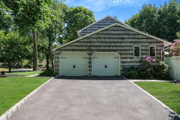 Detached Garage, Exterior