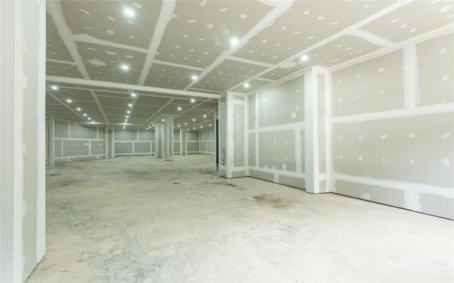 Empty room, Interior, Recessed Lighting