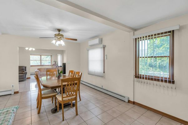 Dining room, Interior