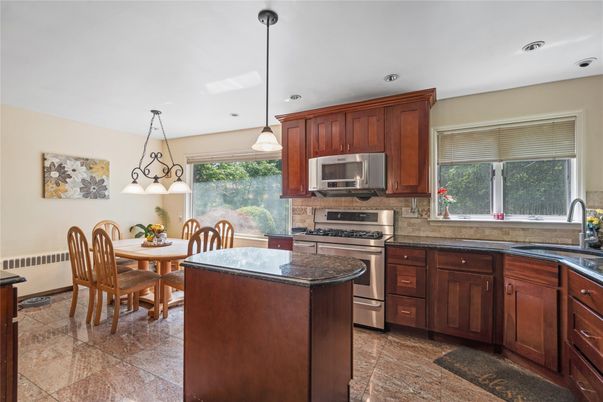 Dining room, Interior, Kitchen, Pendant Lights, Recessed Lighting, Stainless Steel Appliances