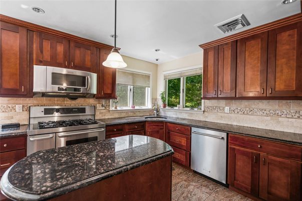 Interior, Kitchen, Pendant Lights, Recessed Lighting, Stainless Steel Appliances