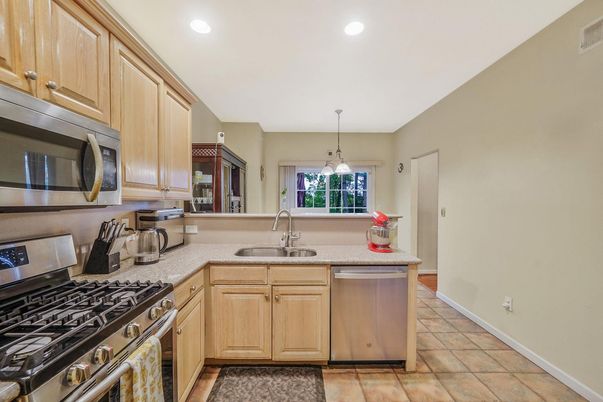 Interior, Kitchen, Pendant Lights, Recessed Lighting, Stainless Steel Appliances