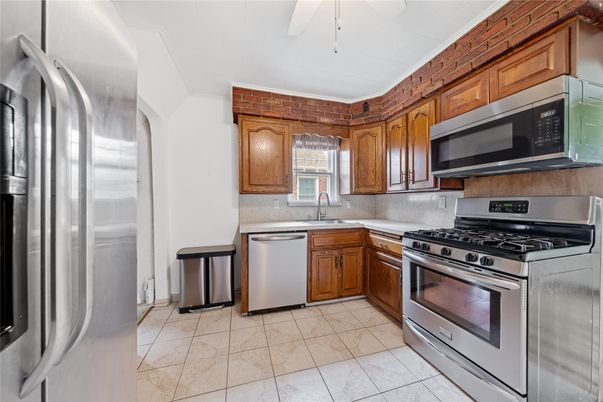 Interior, Kitchen, Stainless Steel Appliances
